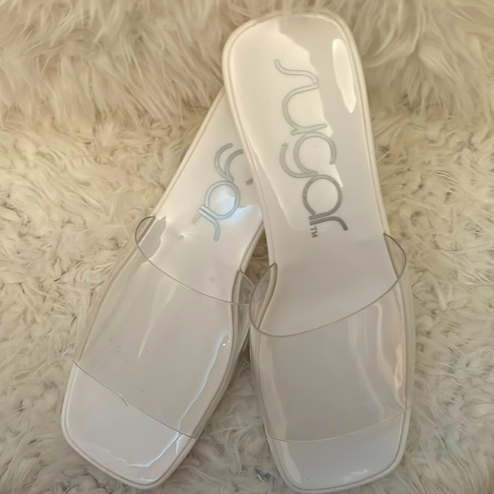 NWT Sugar Sandals